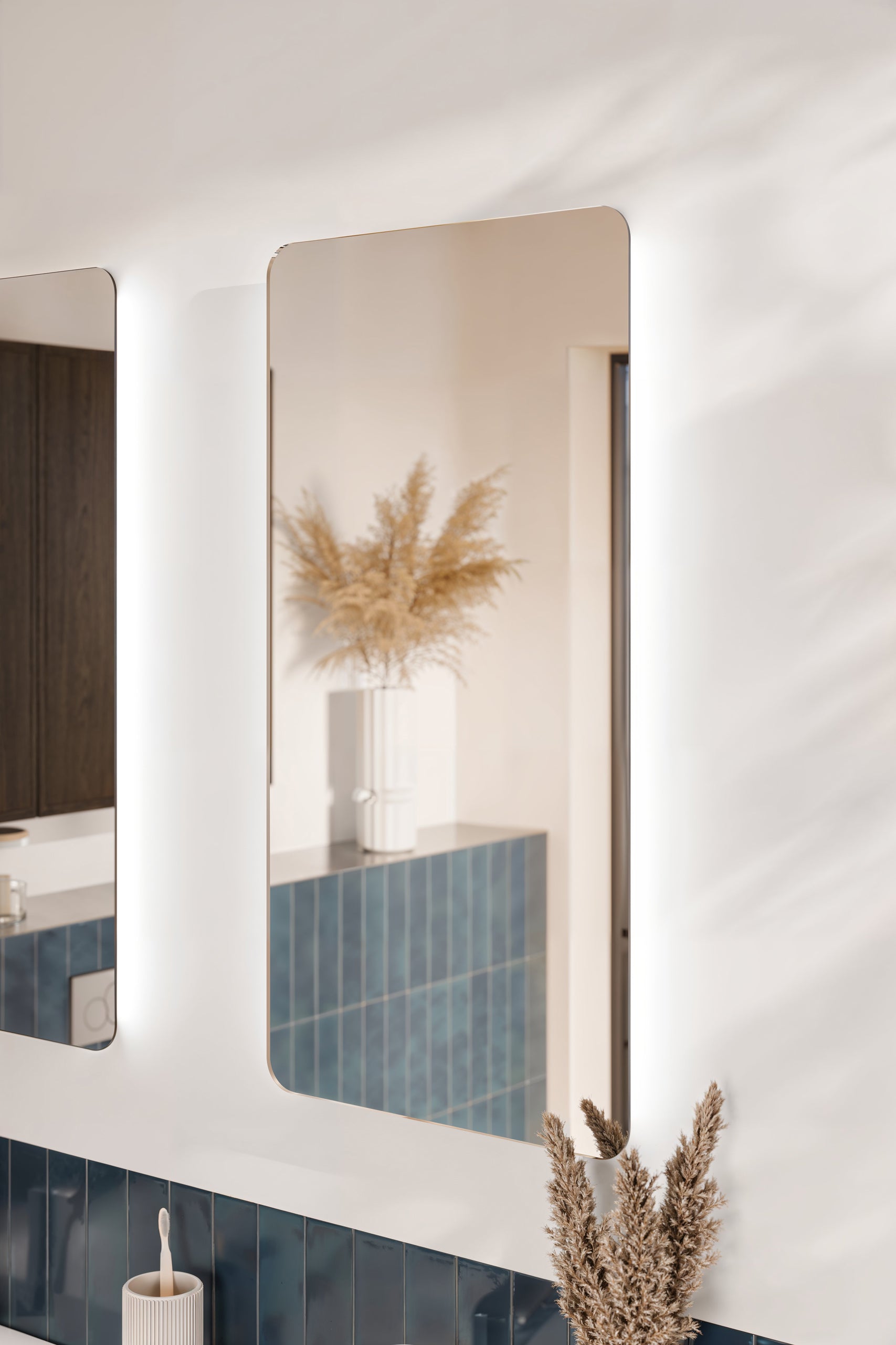 Diana – Frameless LED Bathroom Mirror, 40 × 80 cm