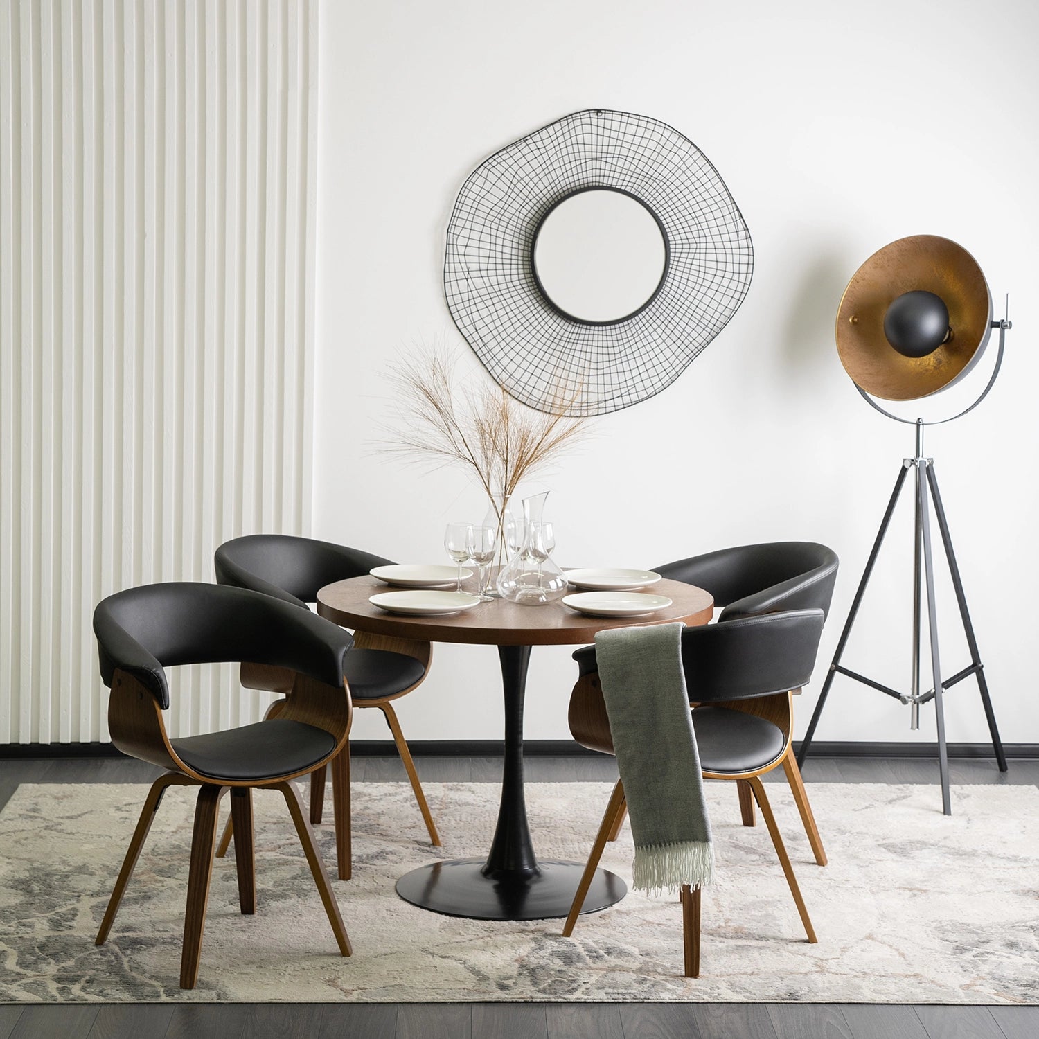 Elite OHIO Black Chair – A Fusion of Modern Elegance & Comfort