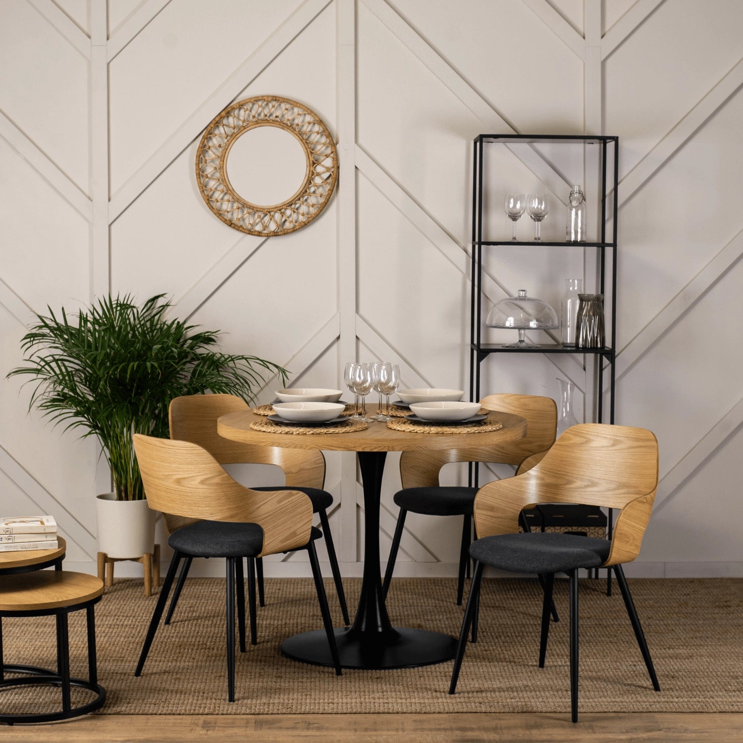 Elite ORBI Chair – Golden Oak/Black