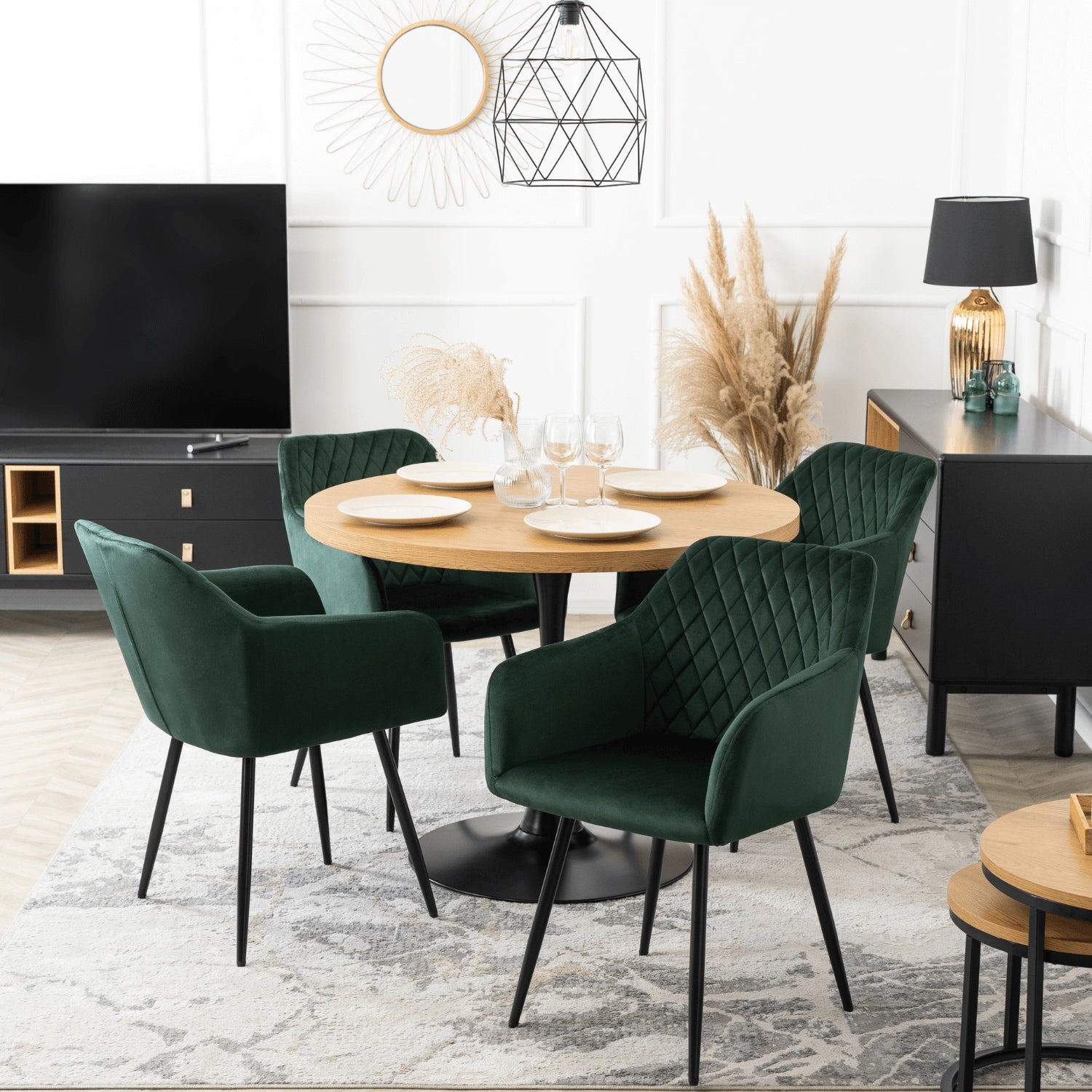 Elite SHANE Green Velvet Dining Chair – Modern Comfort & Elegance