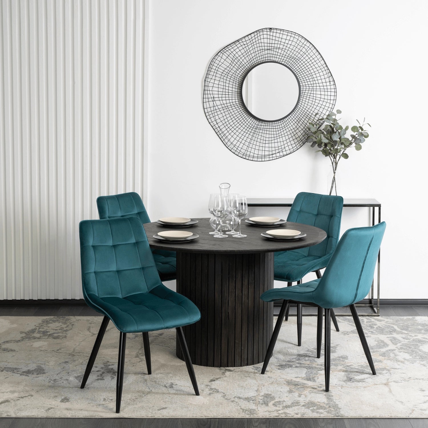 Elite RIO Turquoise Velvet Chair – A Touch of Elegance and Comfort