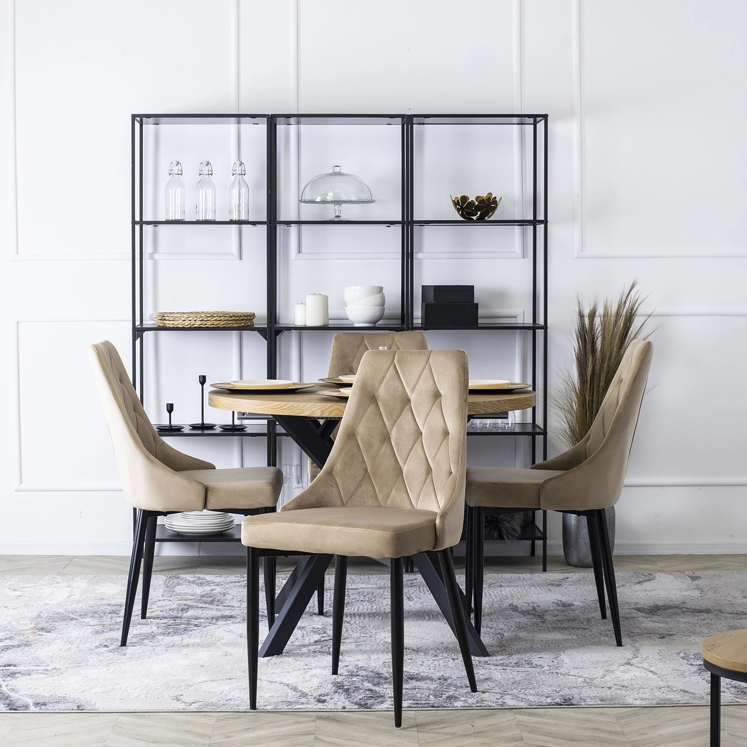 Elite CORK Beige Velvet Chair – Timeless Elegance for Your Interior