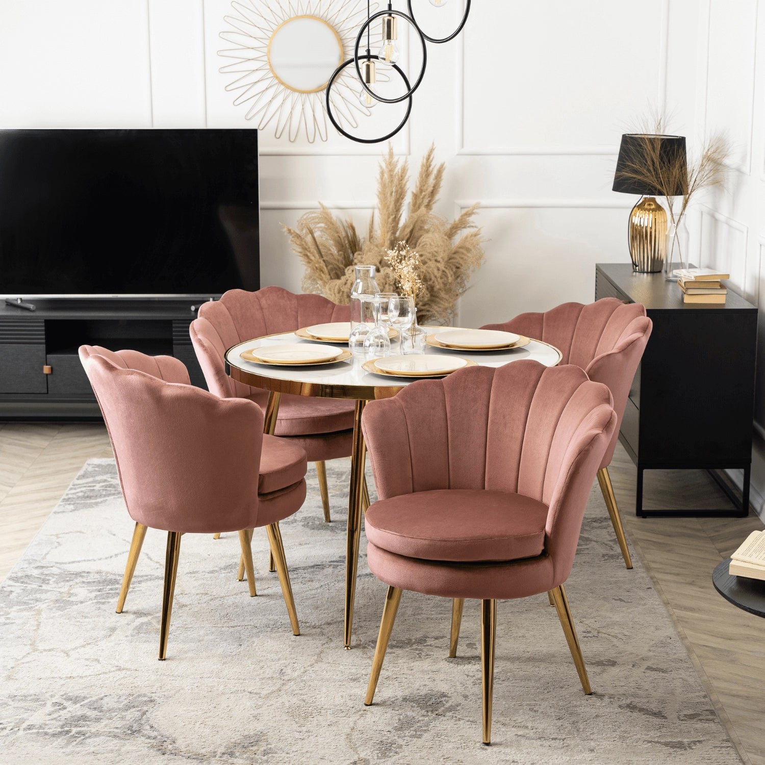 Elite VIOLA Chair – Luxurious Pink Velvet with Gold Legs