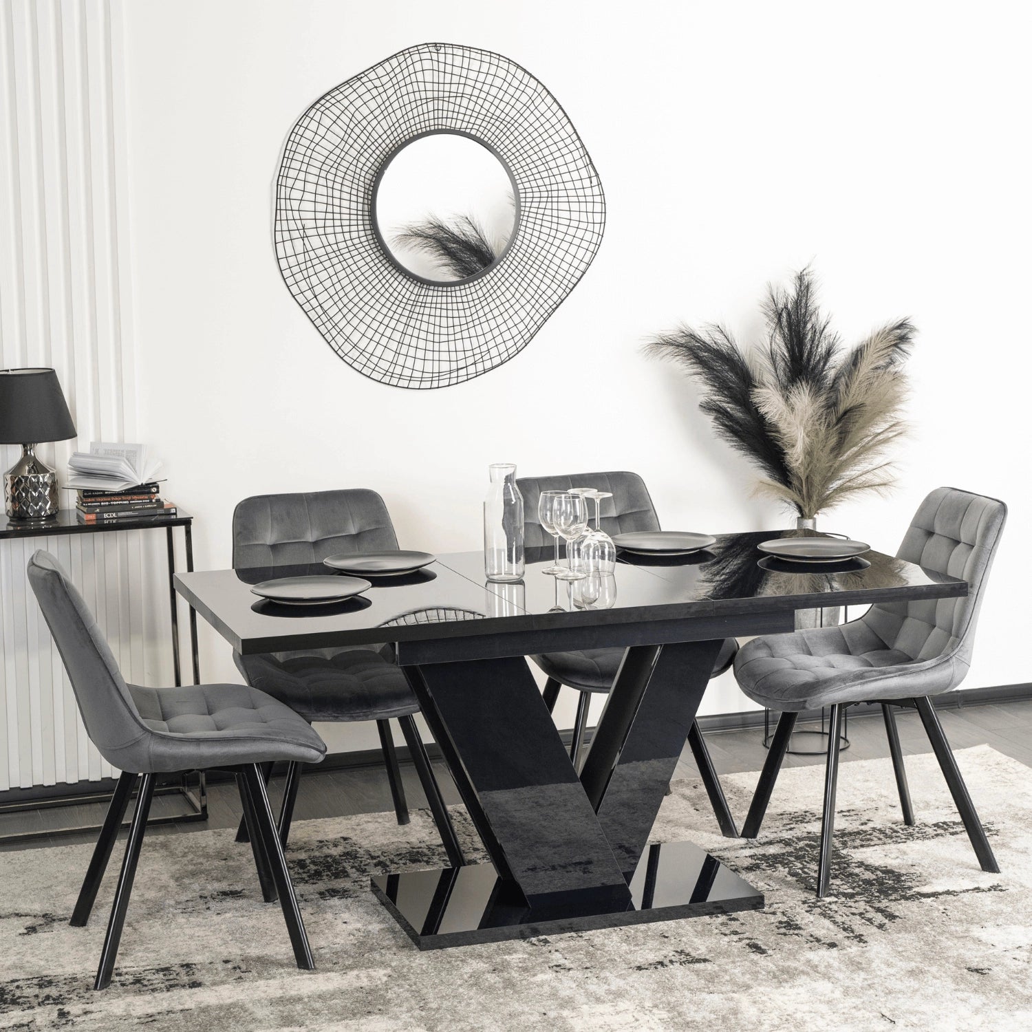 Elite CLARK Extendable Dining Table – Black Gloss (120-160 cm)