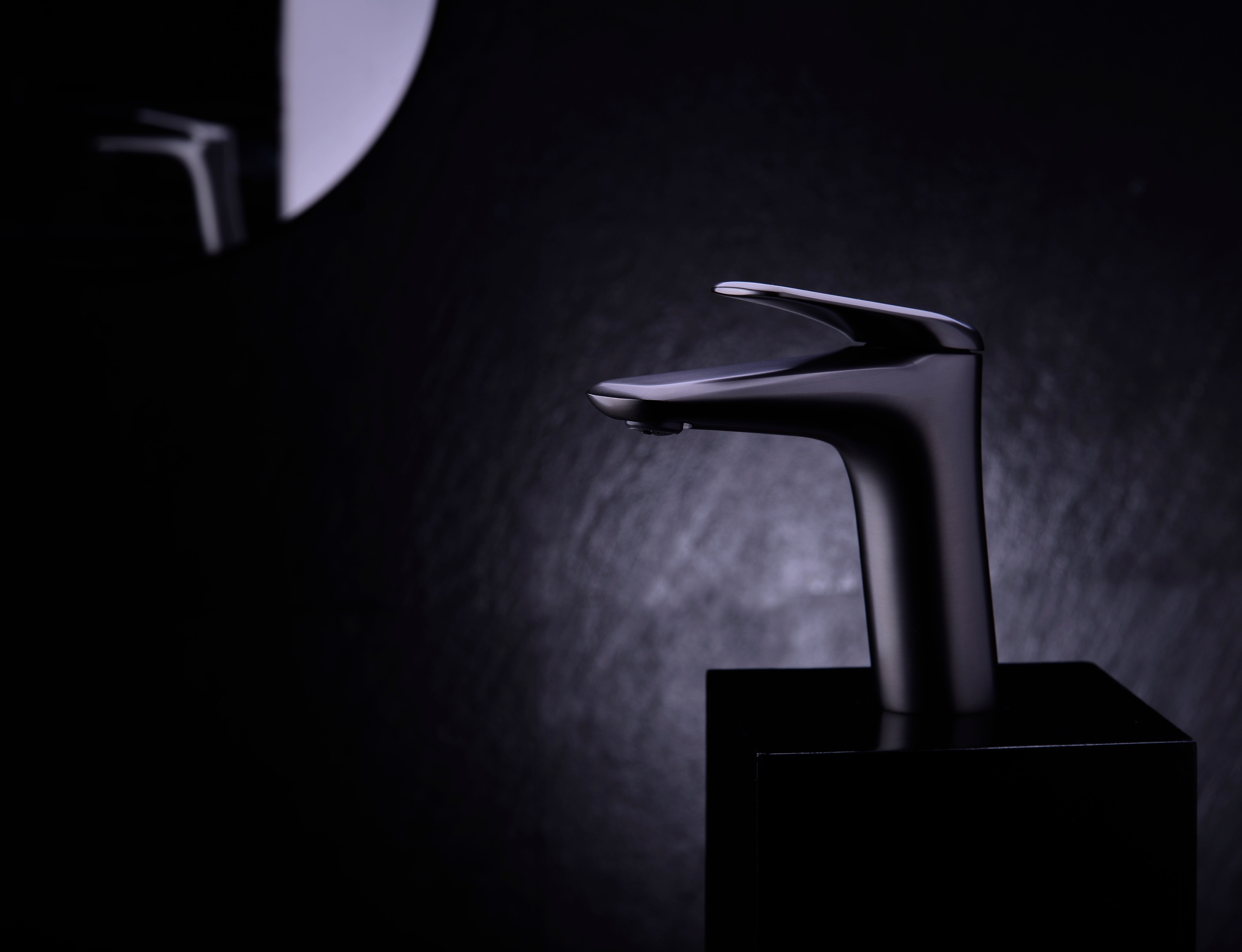 Niagara Low Basin Mixer Tap – Matt Black, 86001B