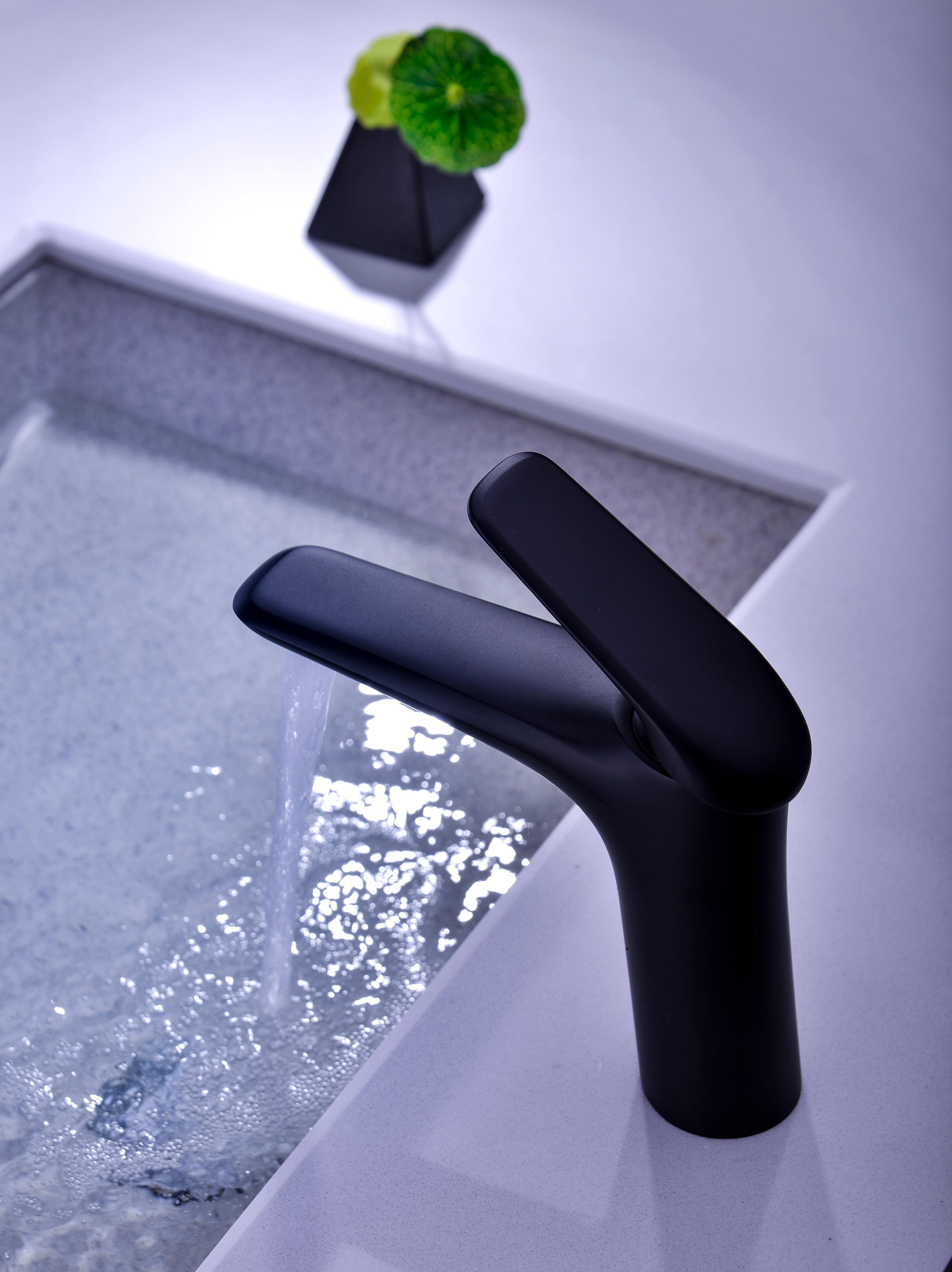 Niagara Low Basin Mixer Tap – Matt Black, 86001B