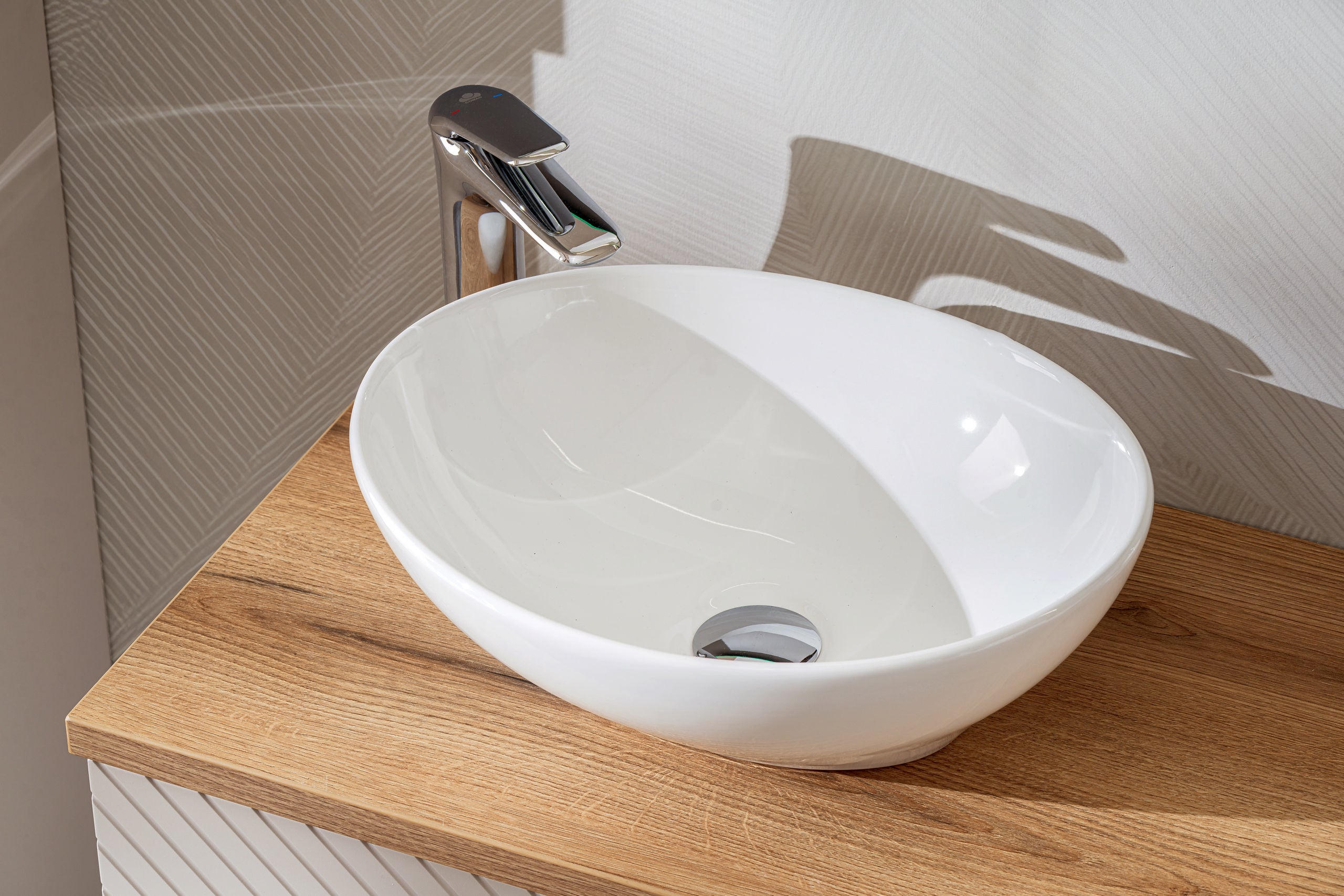 Lola Countertop Basin – Gloss White, 40.5 x 33 cm
