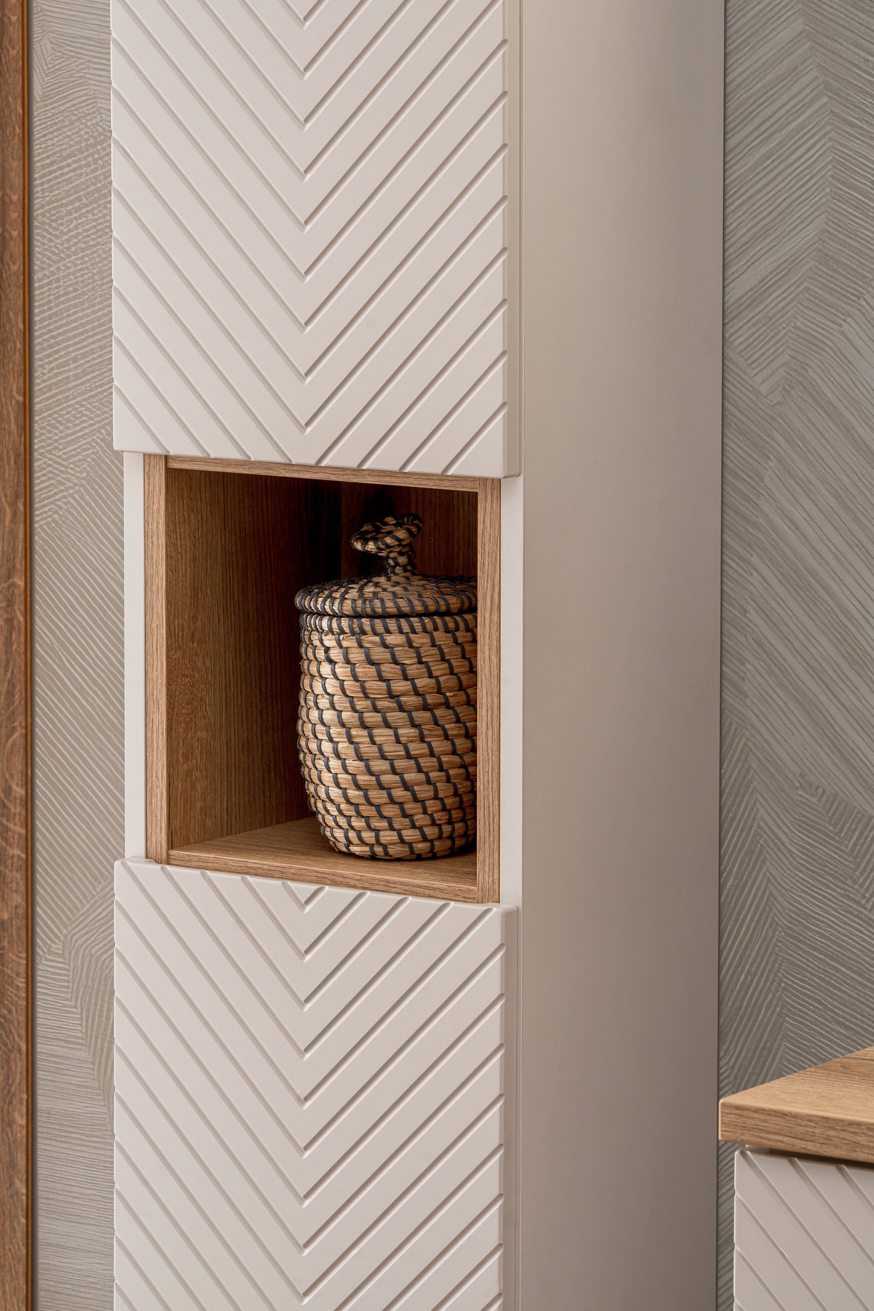 Viva Cashmere Tall Cabinet 2-Door – Cashmere Matt, 30 cm