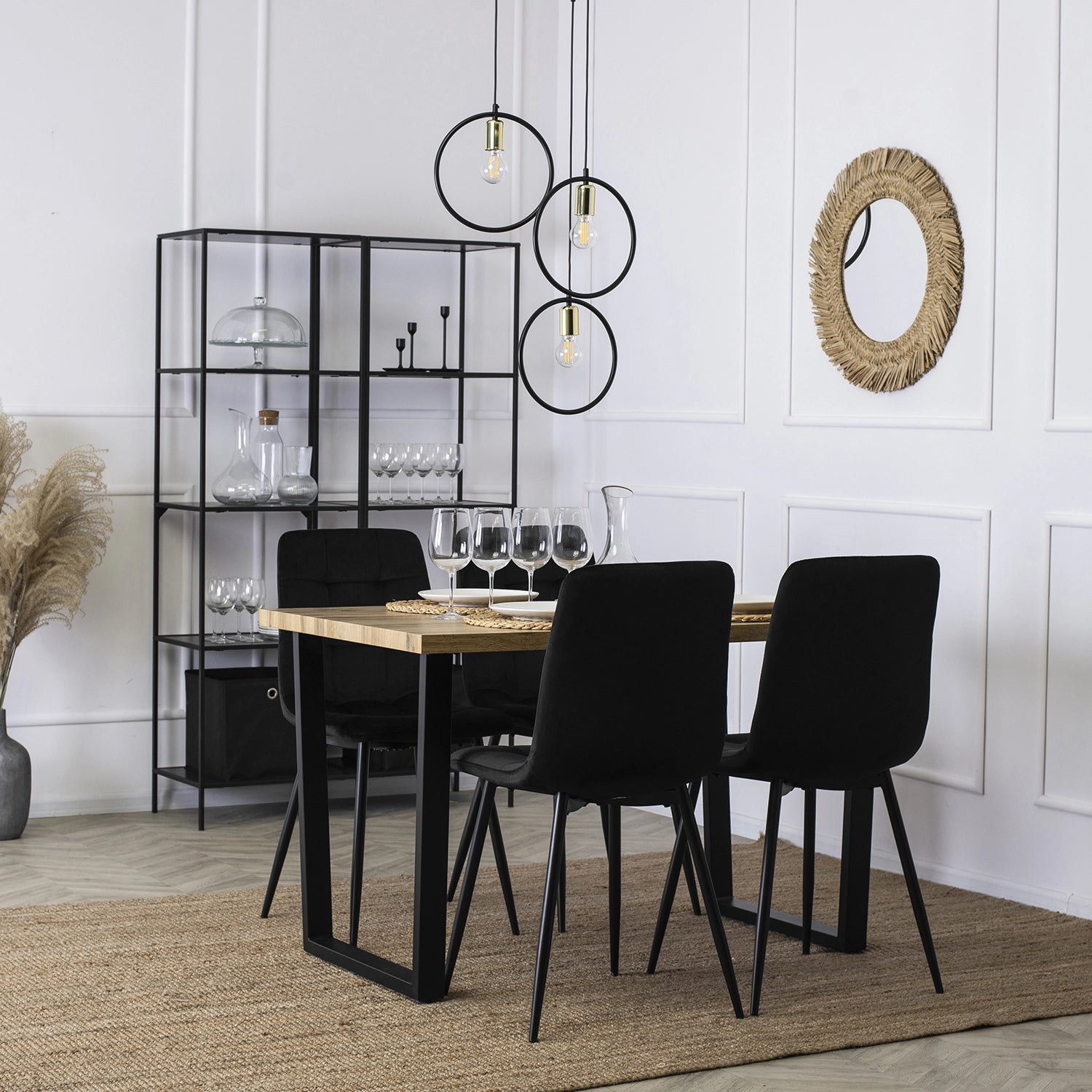 Elite PERU Black Velvet Chair – A Timeless Fusion of Style and Comfort