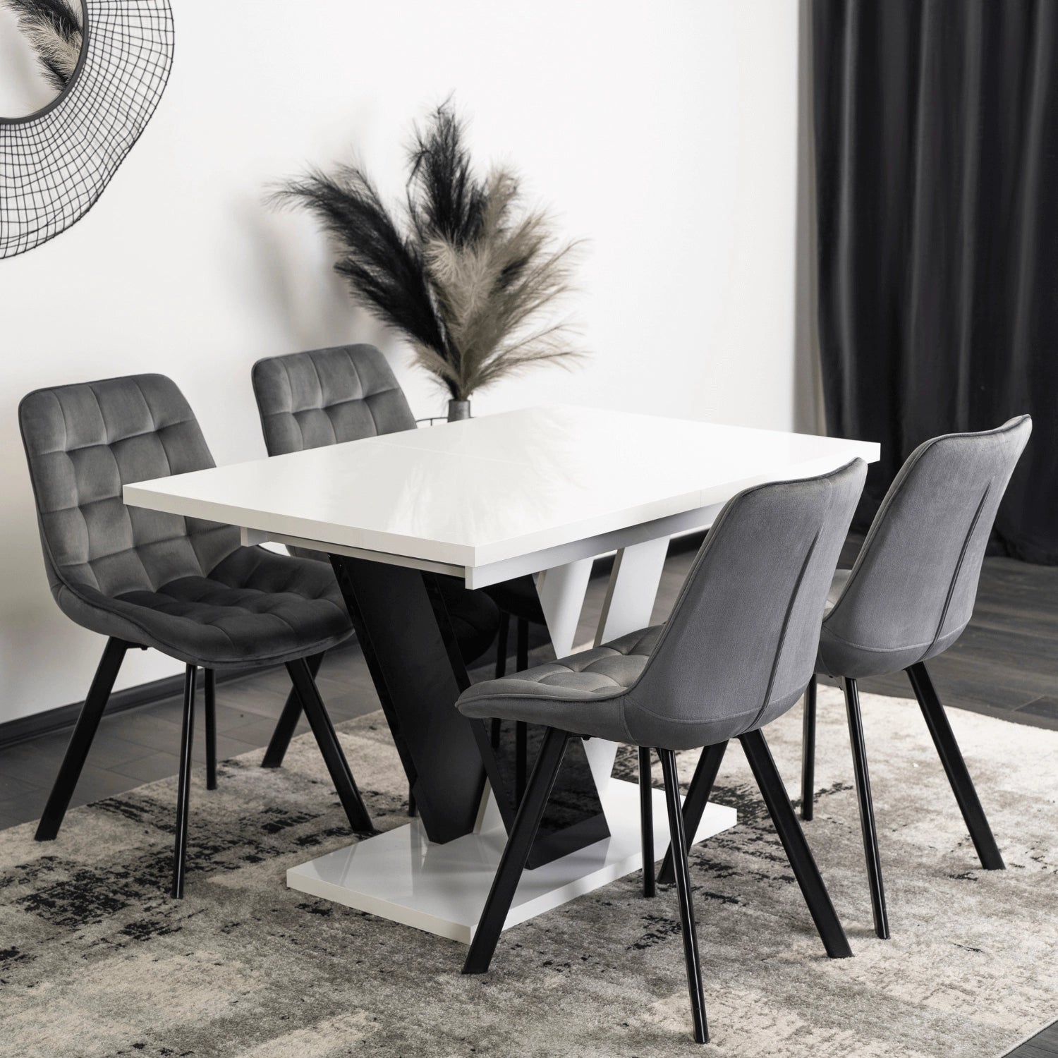Elite CLARK Extendable Dining Table – White/Black Gloss (120-160 cm)